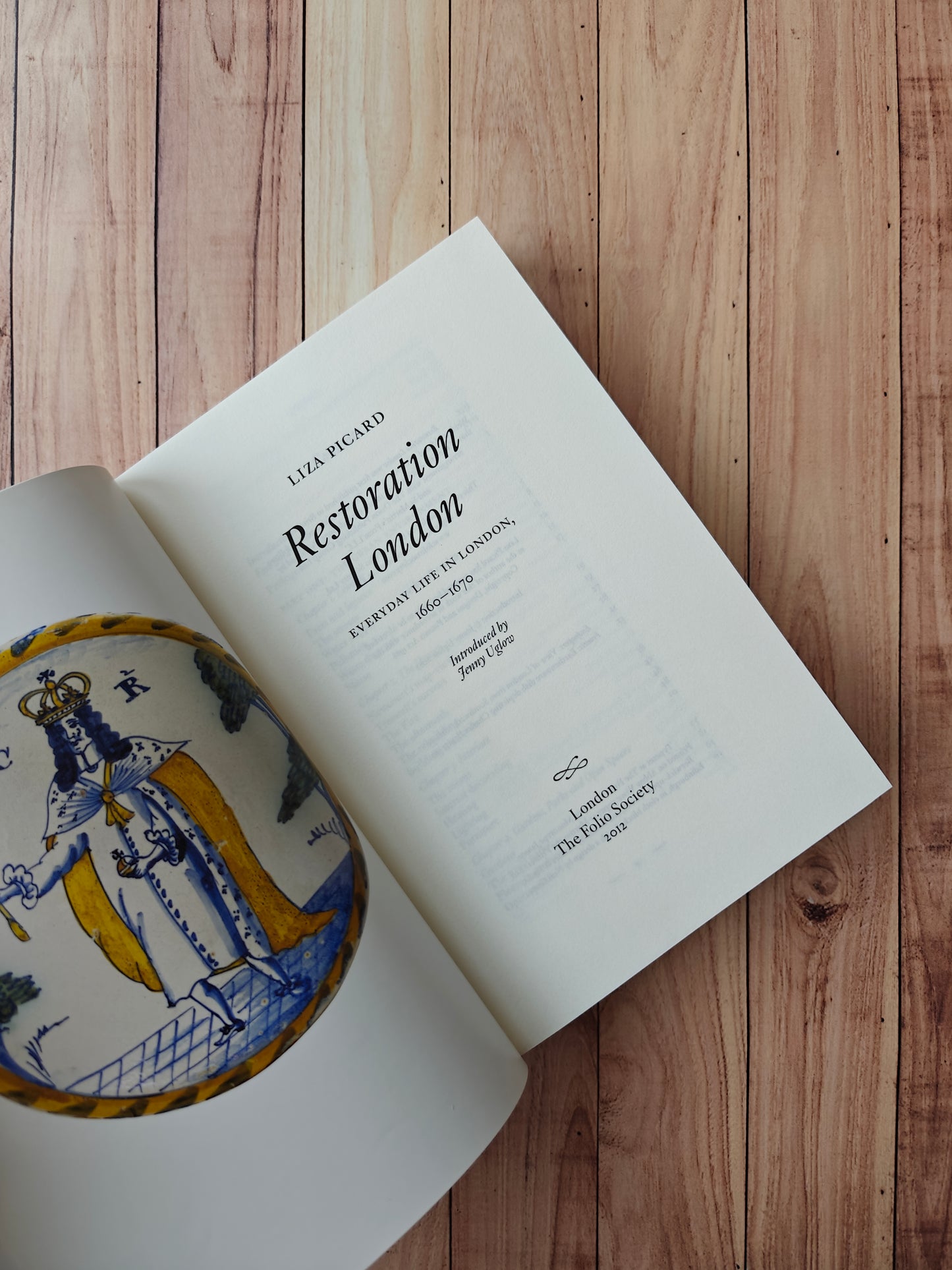 Restoration london by Liza picard - Folio society